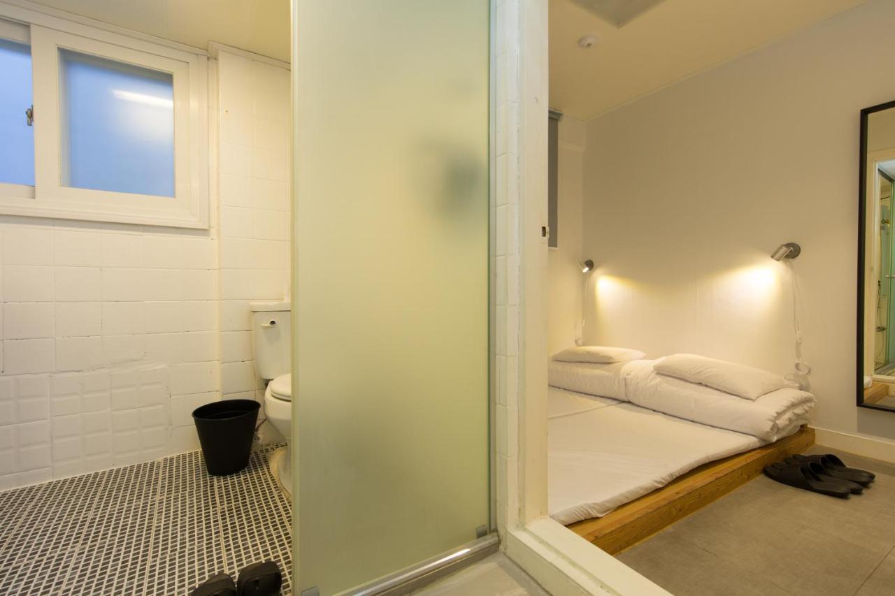 Bingo Hostel Insadong Seoul Exterior photo
