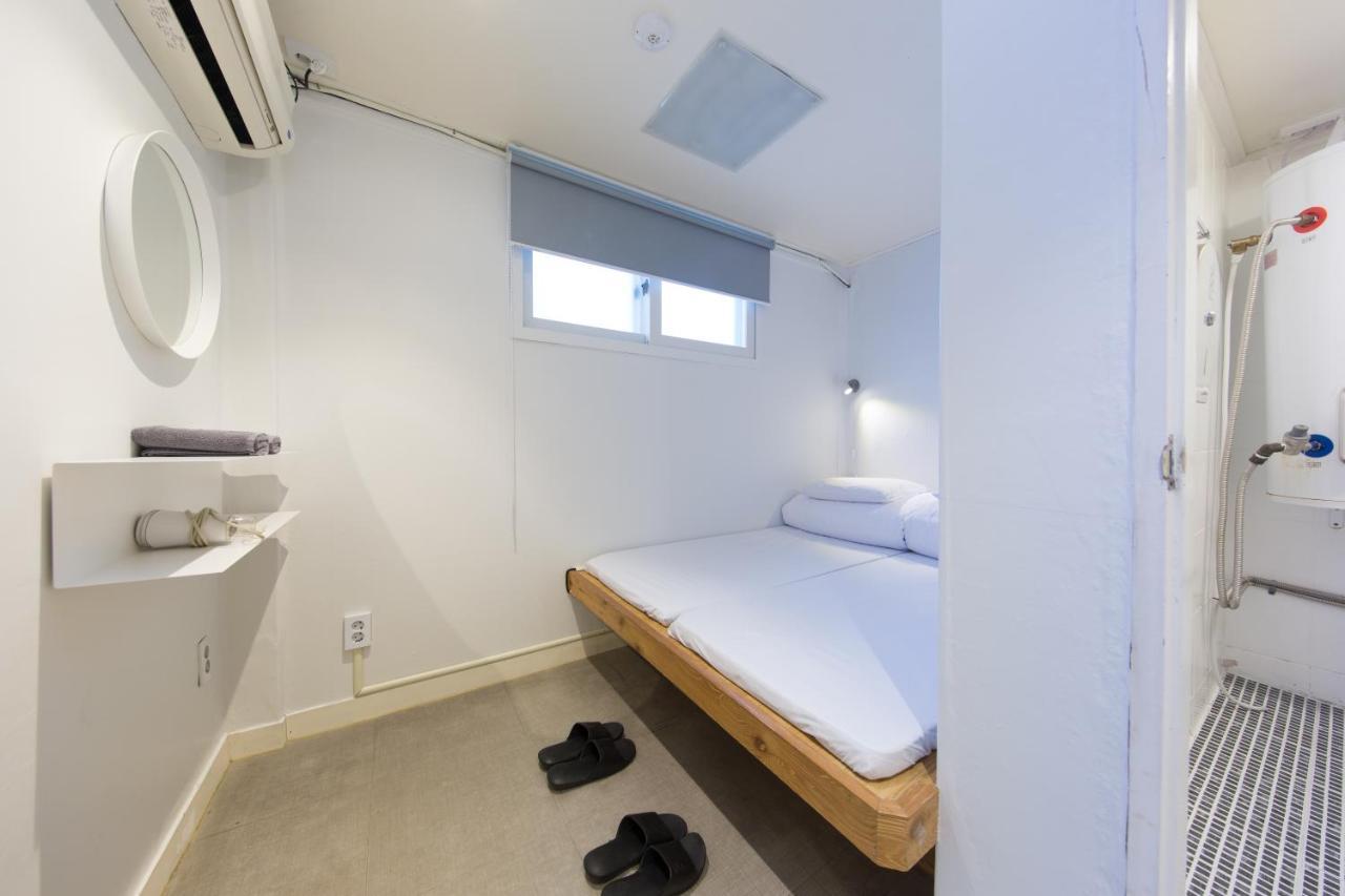 Bingo Hostel Insadong Seoul Exterior photo